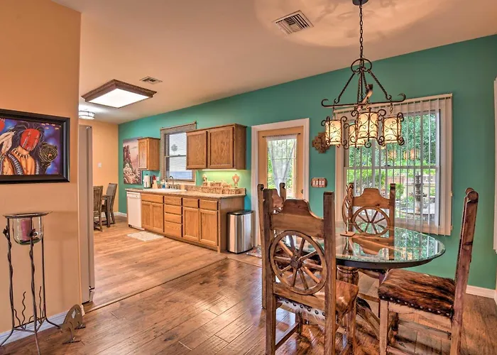 Rest Easy In Mesa! W/ Hot Tub & Shared Yard Ferienhaus Mesa