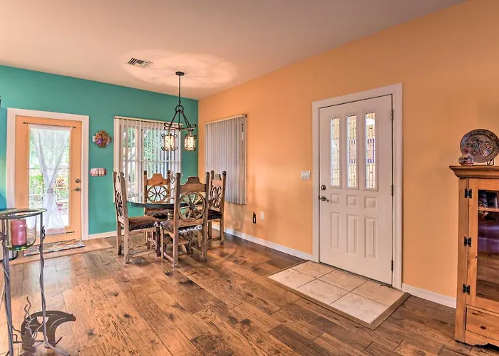 Ferienhaus Rest Easy In Mesa! W/ Hot Tub & Shared Yard *