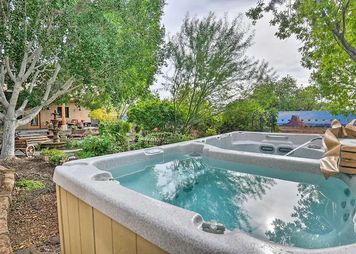 Rest Easy In Mesa! W/ Hot Tub & Shared Yard
