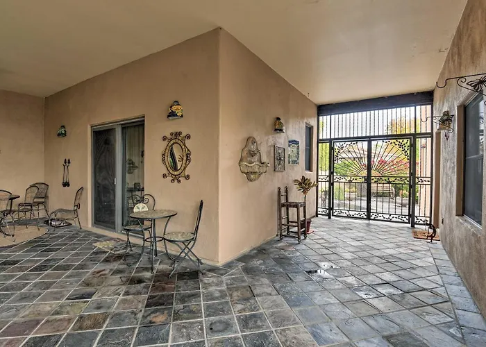 Rest Easy In Mesa! W/ Hot Tub & Shared Yard
